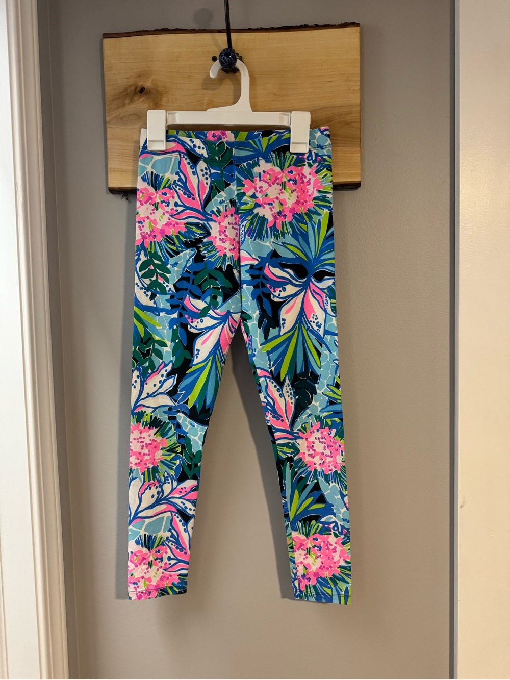🌴 Lilly Pulitzer Girls Floral Print Leggings, EUC, size L (8-10)